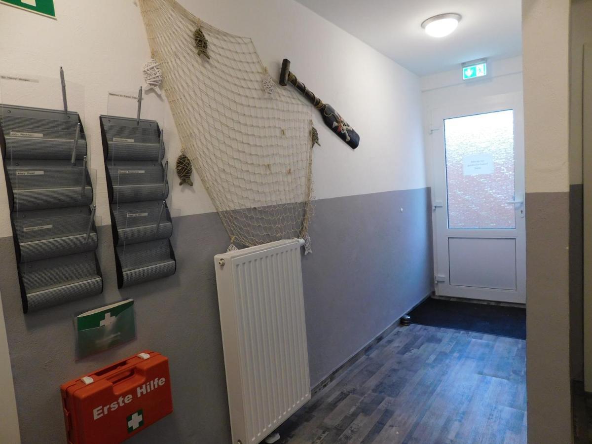 Pension Likedeeler Suite Majestaet Sir Francis Drake Borkum Esterno foto